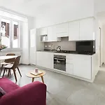 Apartman Romac Borghese With 3 Bedrooms Near Via Veneto Róma
